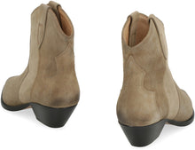 Load image into Gallery viewer, Dewina suede ankle boots

