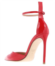 Load image into Gallery viewer, Patent leather pointy-toe pumps
